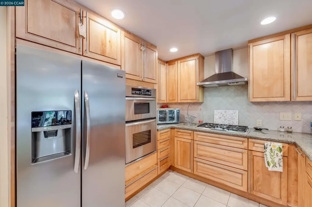131 Ironwood Oakland CA 94605