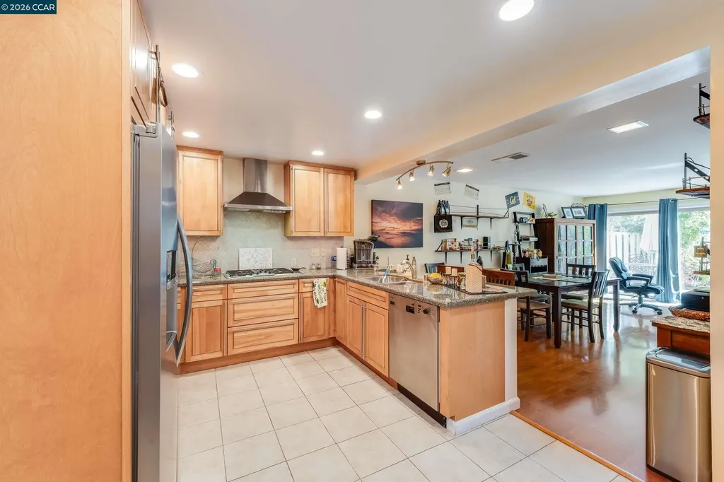 131 Ironwood Oakland CA 94605