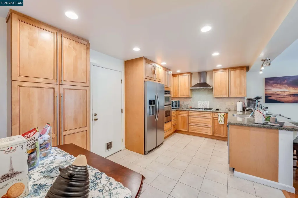 131 Ironwood Oakland CA 94605