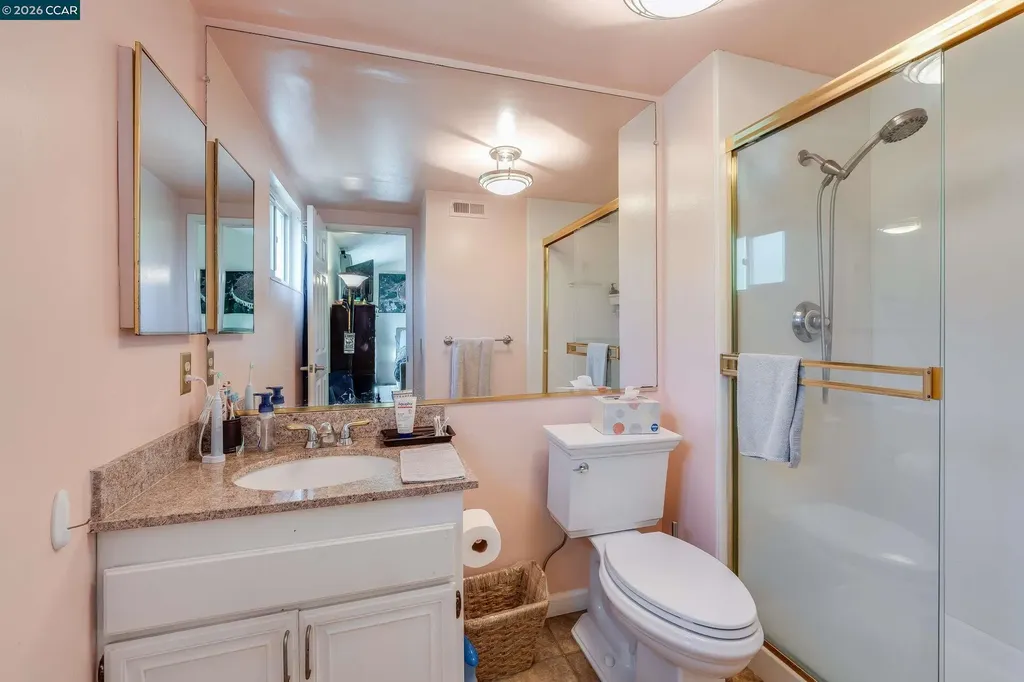 131 Ironwood Oakland CA 94605