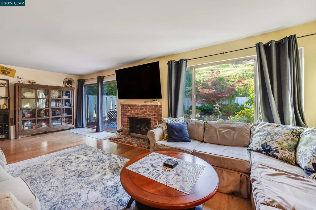 131 Ironwood Oakland CA 94605