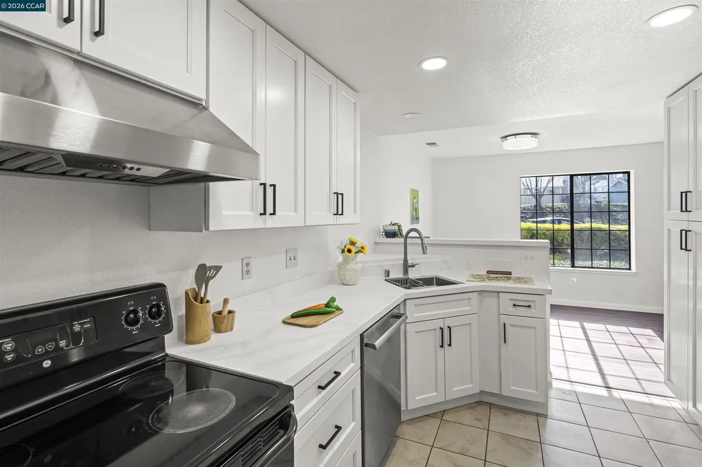 1001 Devonwood Hercules CA 94547