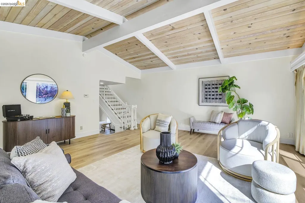 6635 Banning Drive Oakland CA 94611