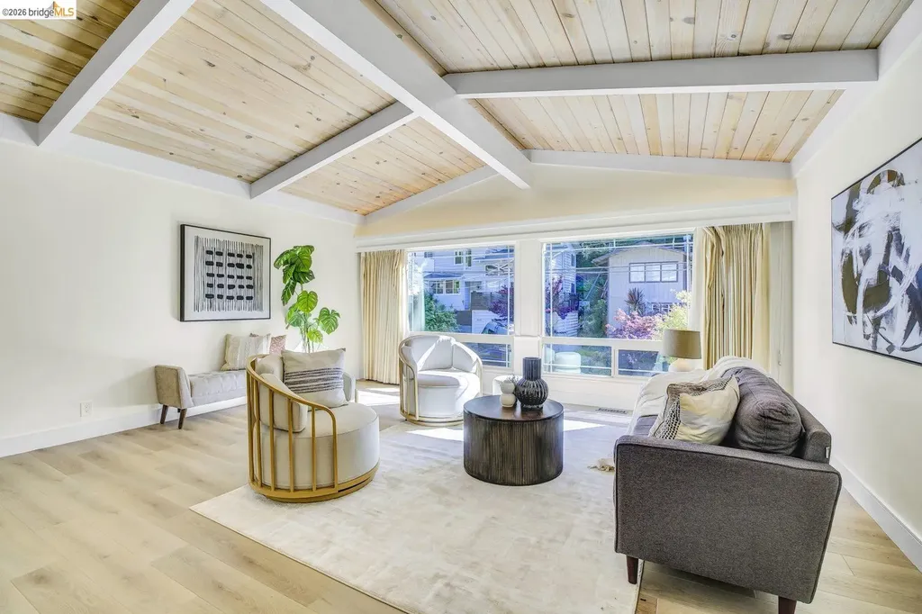 6635 Banning Drive Oakland CA 94611