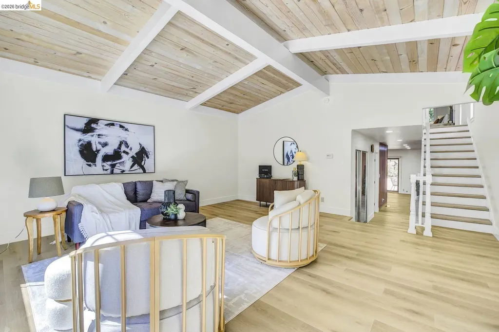 6635 Banning Drive Oakland CA 94611