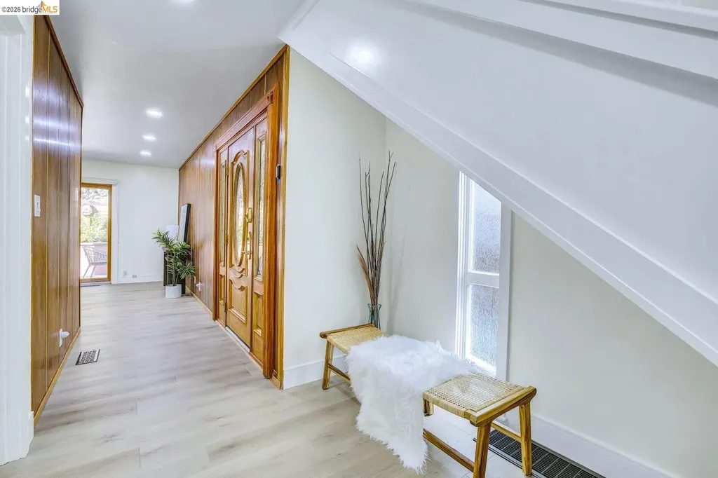 6635 Banning Drive Oakland CA 94611