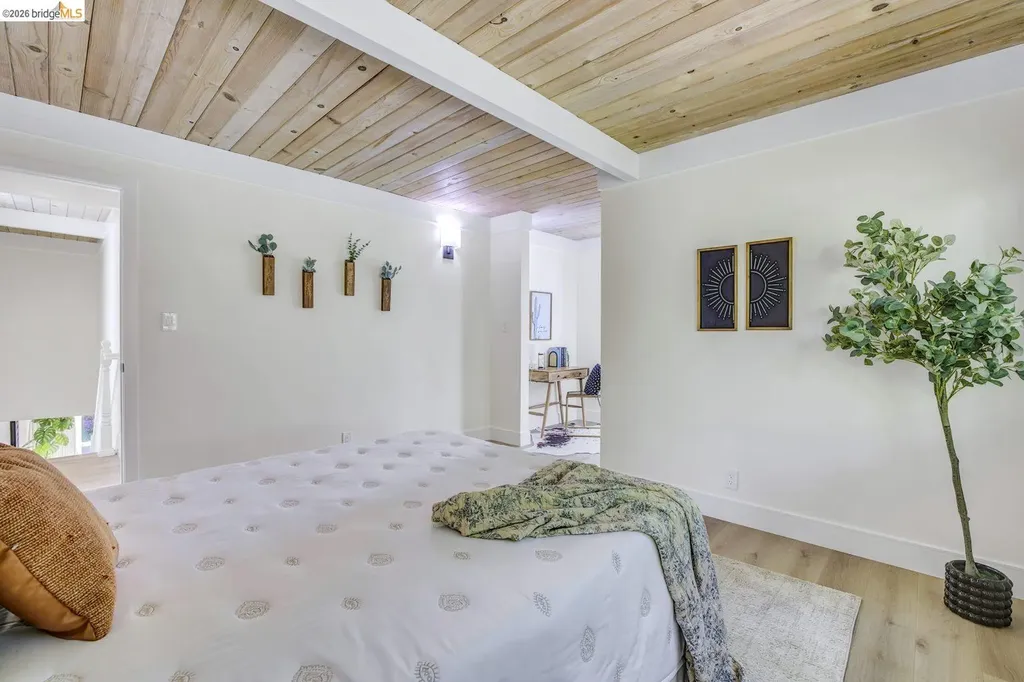 6635 Banning Drive Oakland CA 94611