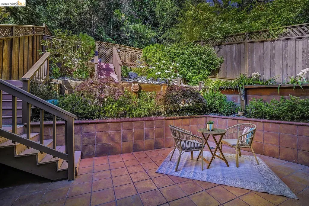 6635 Banning Drive Oakland CA 94611