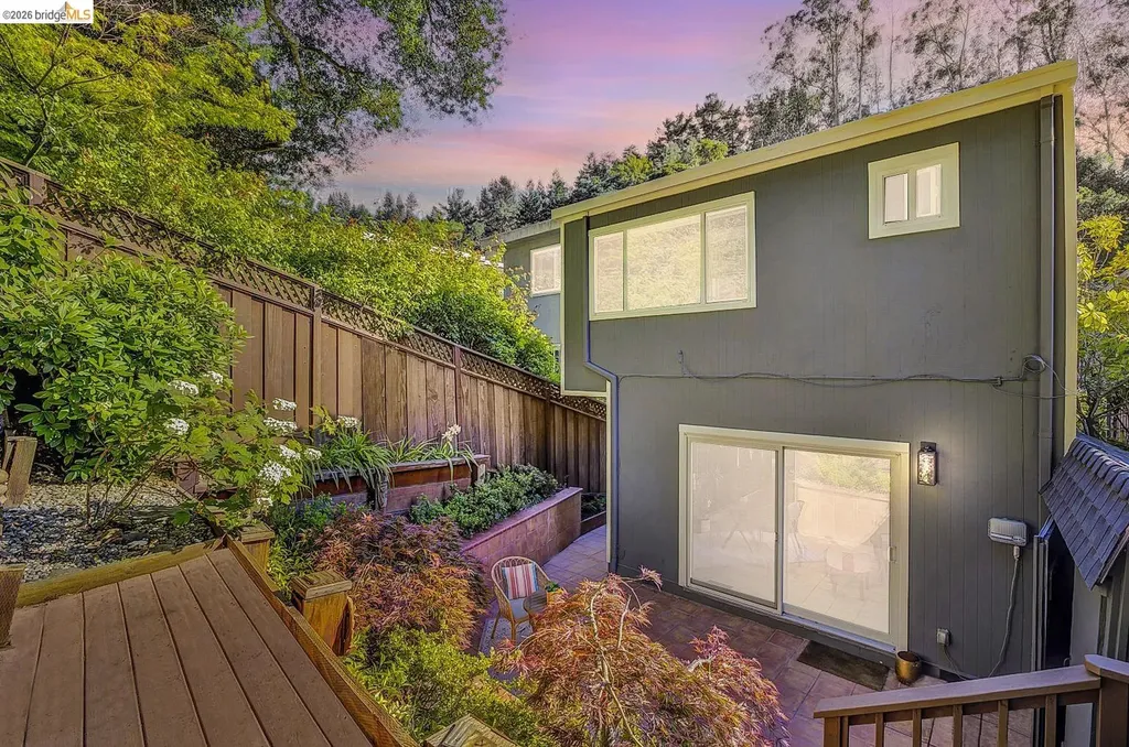 6635 Banning Drive Oakland CA 94611
