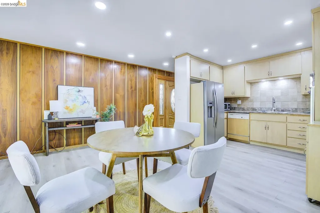 6635 Banning Drive Oakland CA 94611