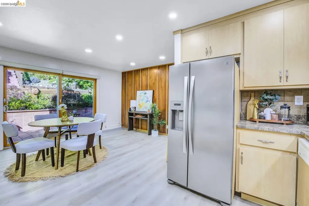 6635 Banning Drive Oakland CA 94611