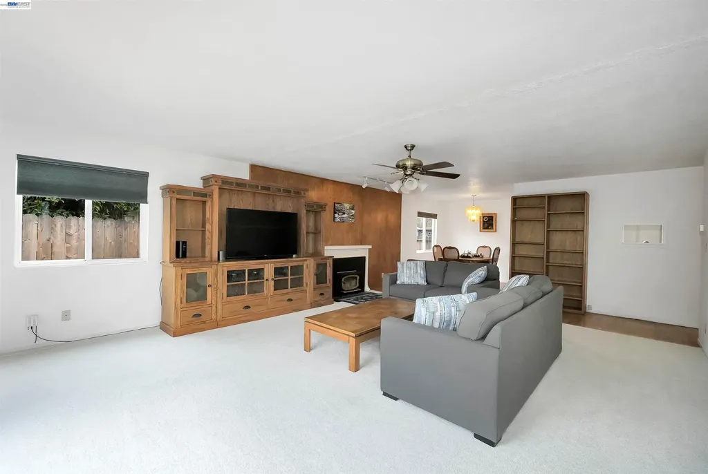 26257 Coleman Avenue Hayward CA 94544