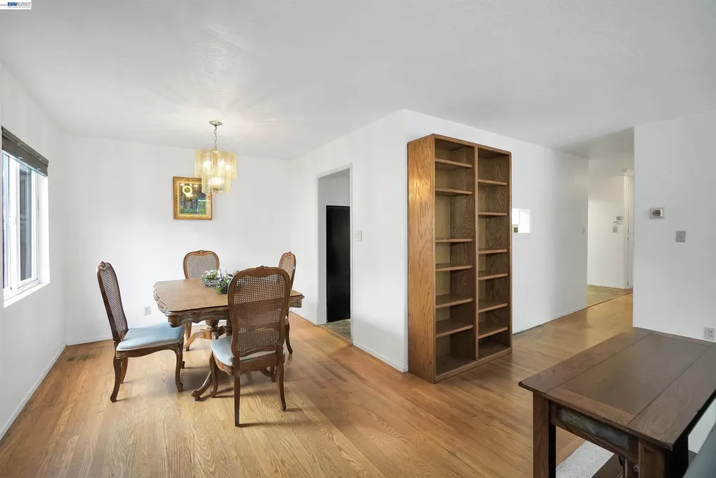 26257 Coleman Avenue Hayward CA 94544