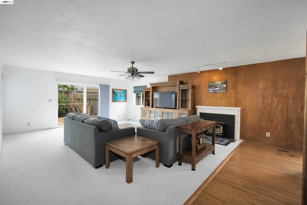 26257 Coleman Avenue Hayward CA 94544