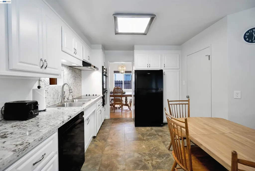 26257 Coleman Avenue Hayward CA 94544