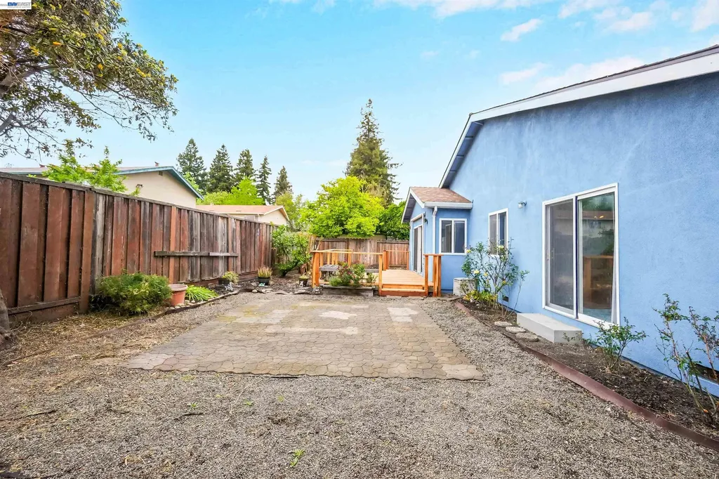 26257 Coleman Avenue Hayward CA 94544