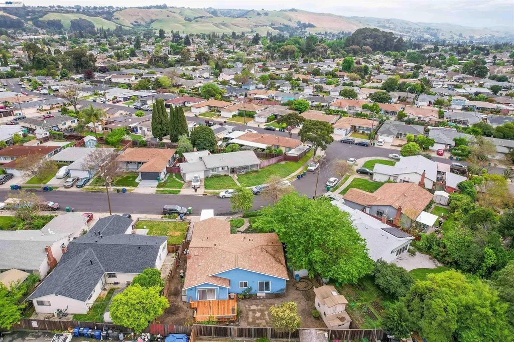 26257 Coleman Avenue Hayward CA 94544