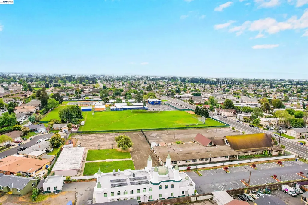 26257 Coleman Avenue Hayward CA 94544