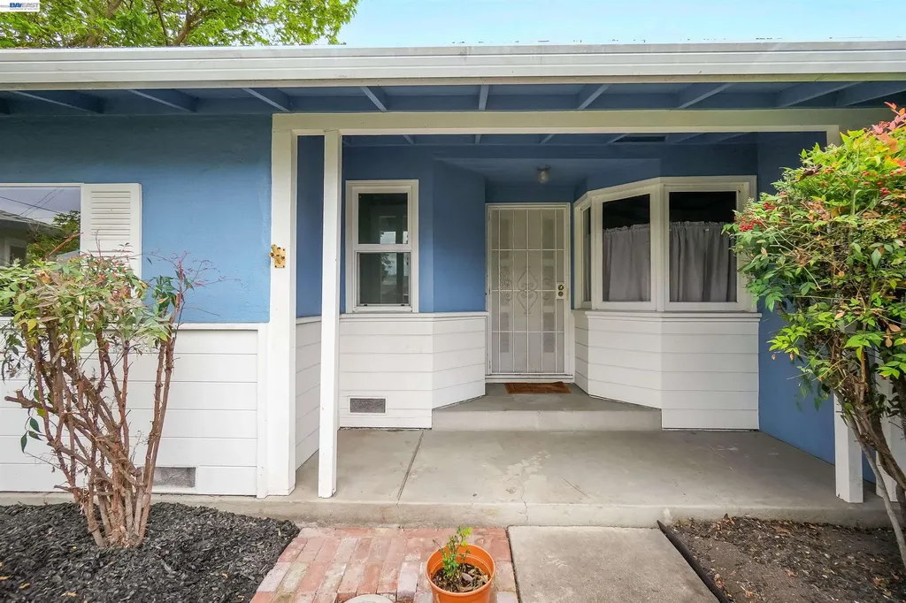 26257 Coleman Avenue Hayward CA 94544