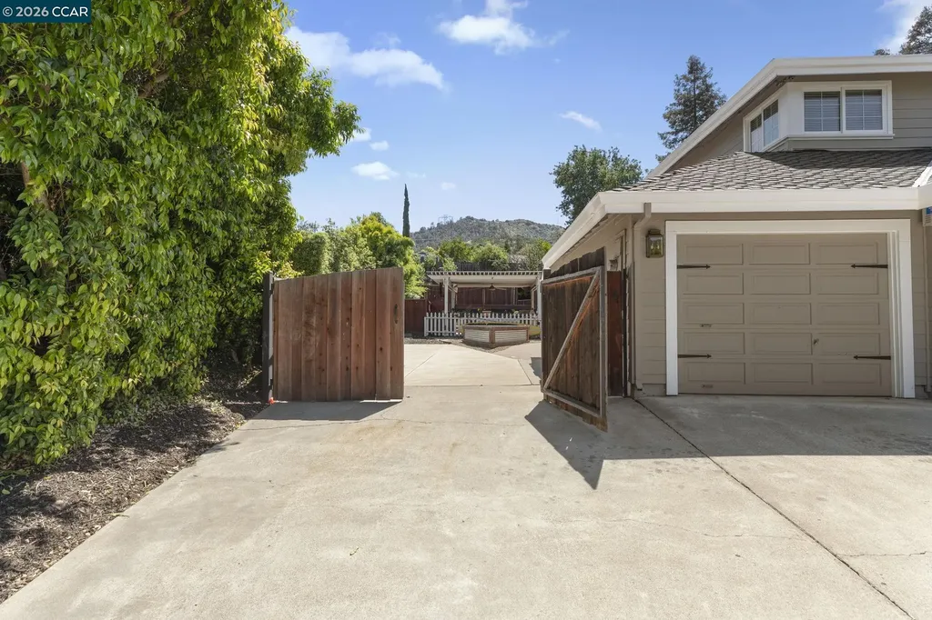 1267 Quiet Circle Concord CA 94521