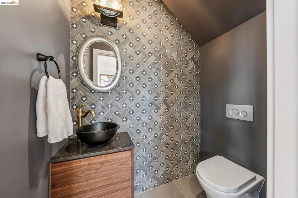 3023 Bateman Street Berkeley CA 94705