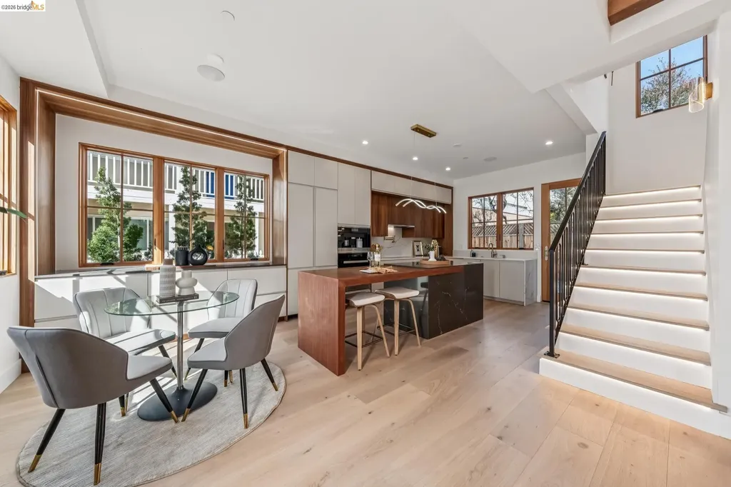 3023 Bateman Street Berkeley CA 94705