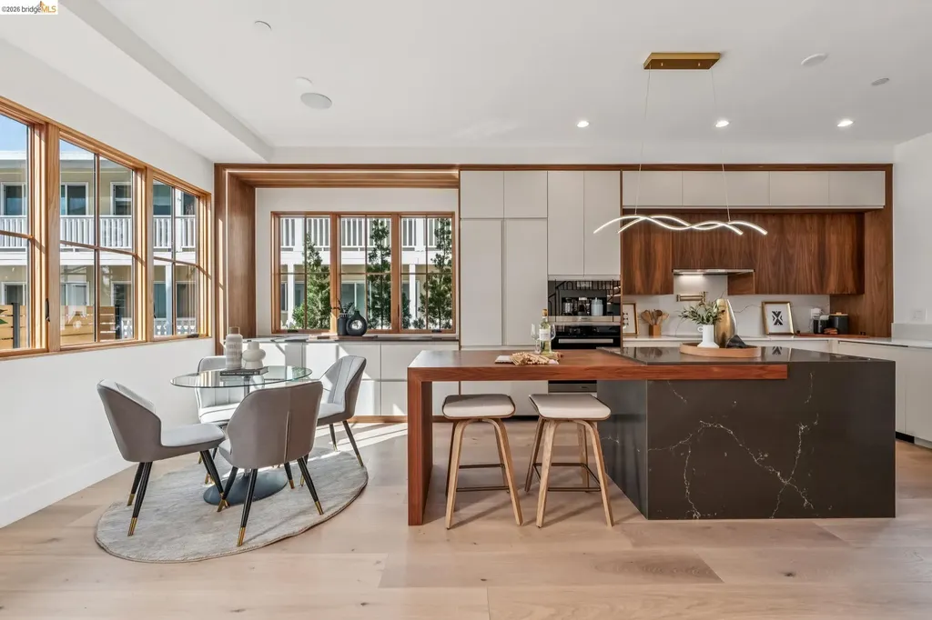 3023 Bateman Street Berkeley CA 94705