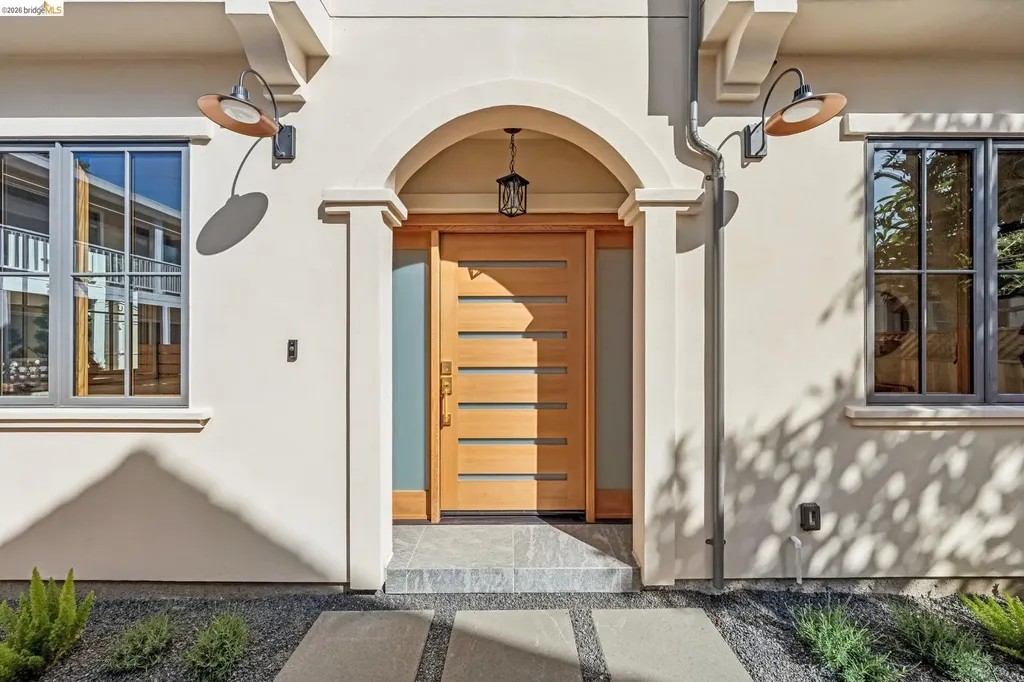 3023 Bateman Street Berkeley CA 94705