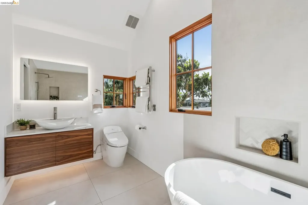 3023 Bateman Street Berkeley CA 94705