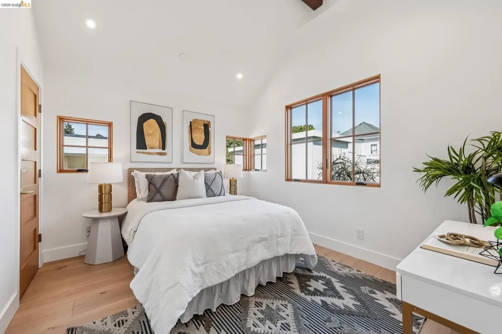 3023 Bateman Street Berkeley CA 94705