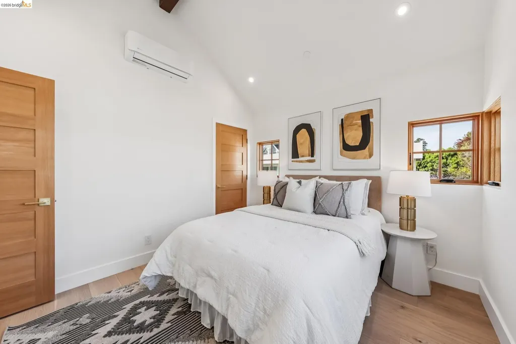 3023 Bateman Street Berkeley CA 94705