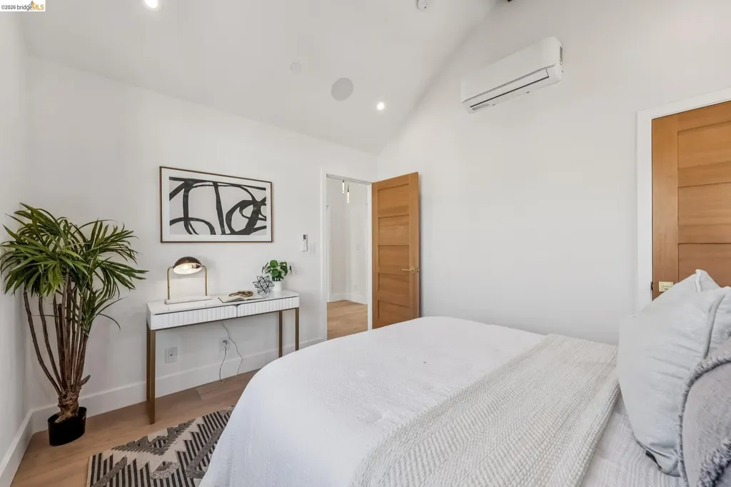 3023 Bateman Street Berkeley CA 94705