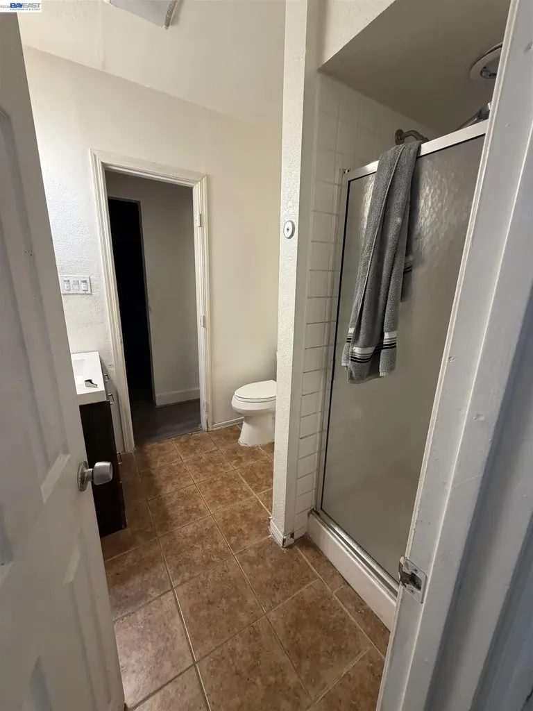 4058 Edwards Avenue Oakland CA 94605