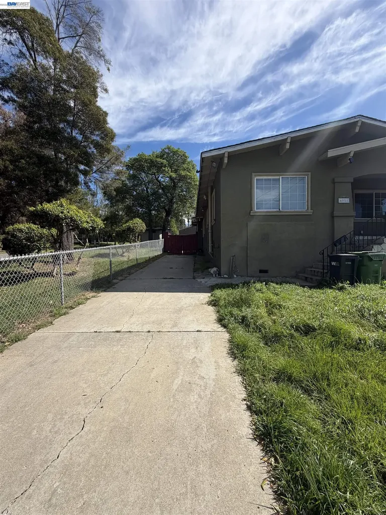 4058 Edwards Avenue Oakland CA 94605