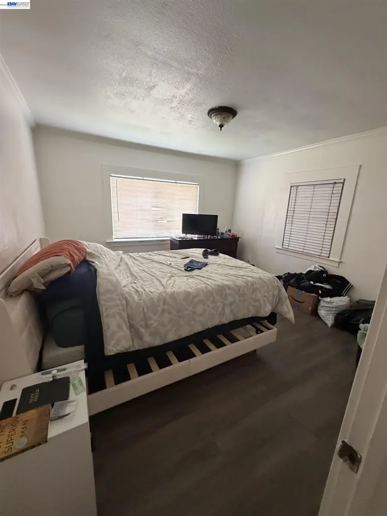 4058 Edwards Avenue Oakland CA 94605