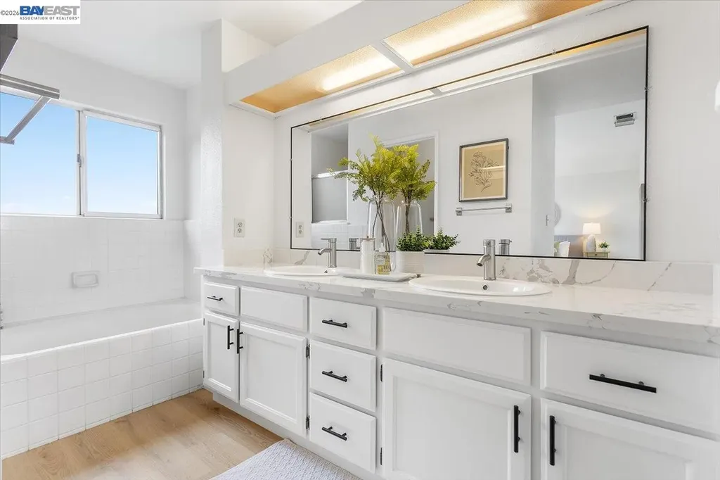 18786 Sydney Circle Castro Valley CA 94546