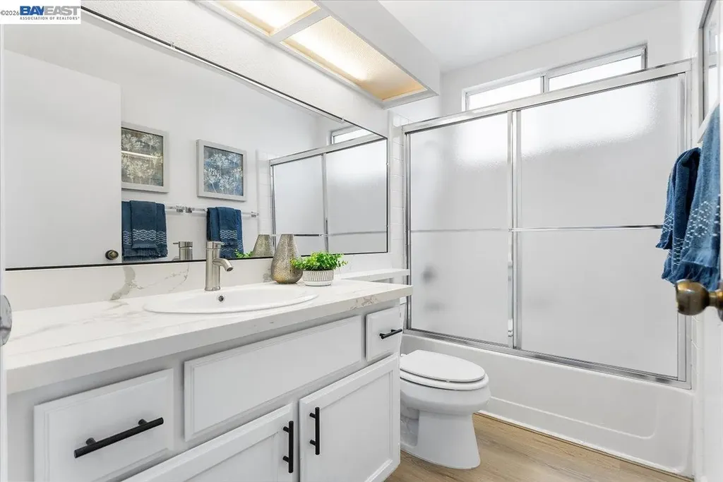 18786 Sydney Circle Castro Valley CA 94546