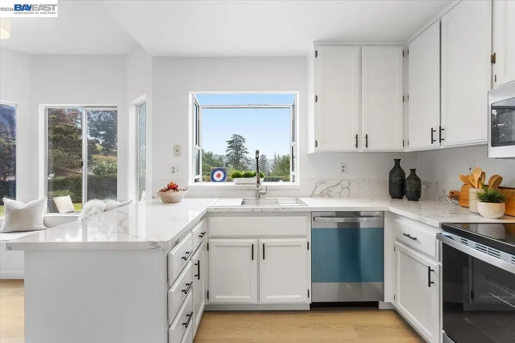 18786 Sydney Circle Castro Valley CA 94546