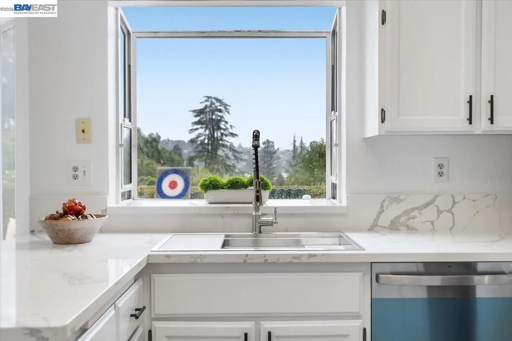 18786 Sydney Circle Castro Valley CA 94546