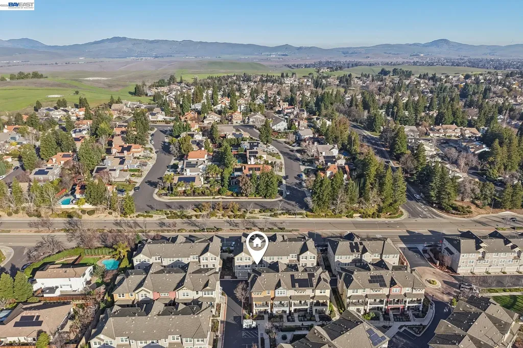 3933 Portola Common Livermore CA 94551