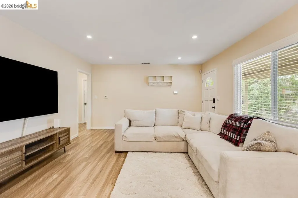 2020 Elinora Drive Pleasant Hill CA 94523