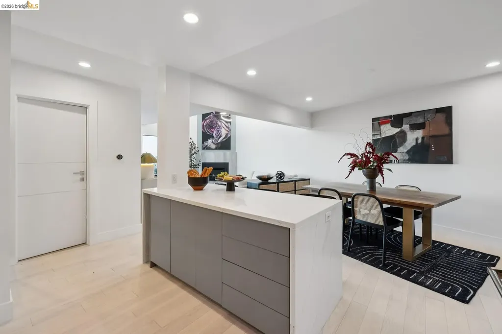 130 Grand View Avenue San Francisco CA 94114