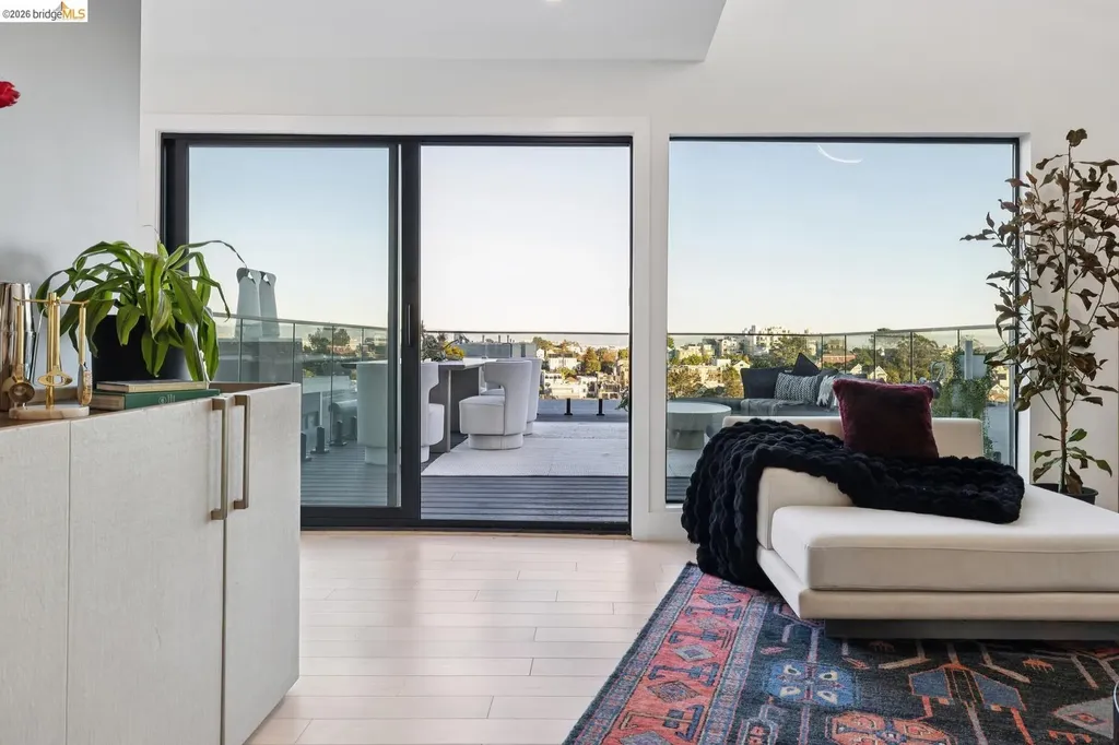 130 Grand View Avenue San Francisco CA 94114