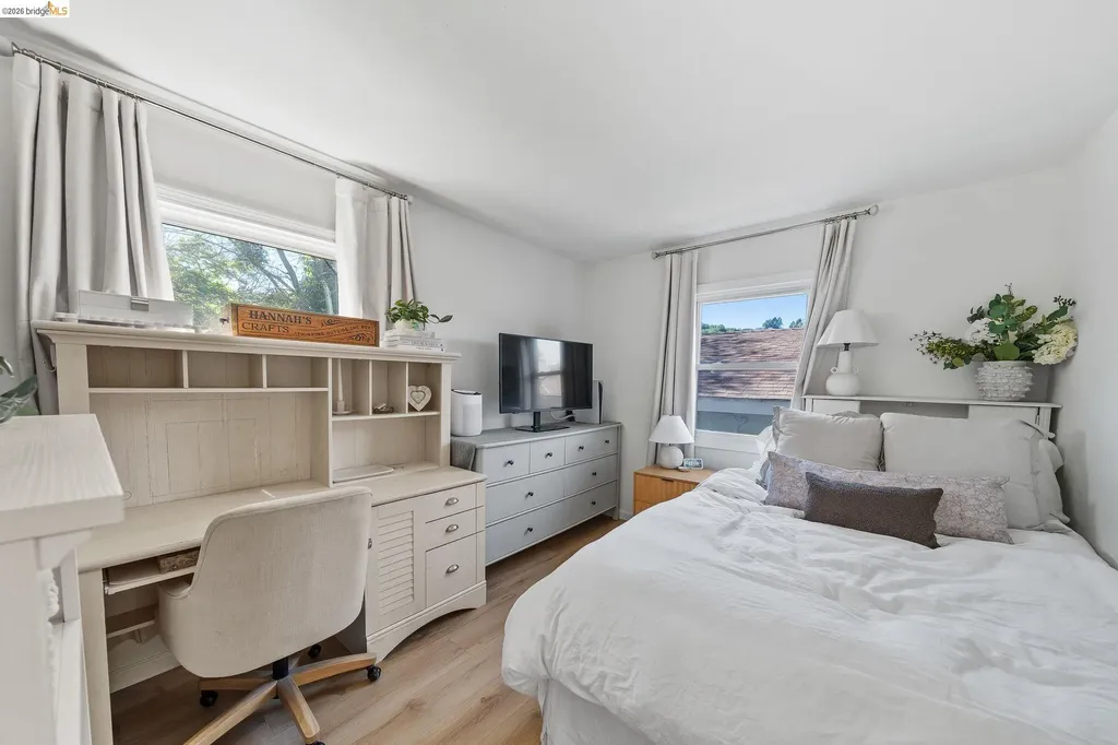 2410 Colusa Pinole CA 94564