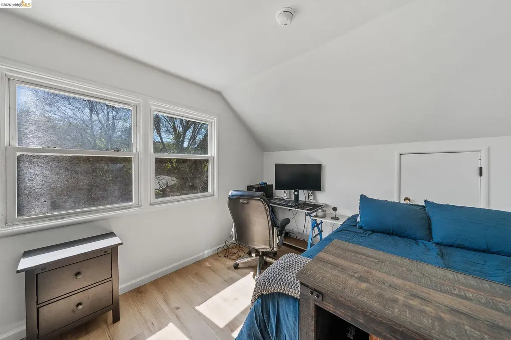 2410 Colusa Pinole CA 94564