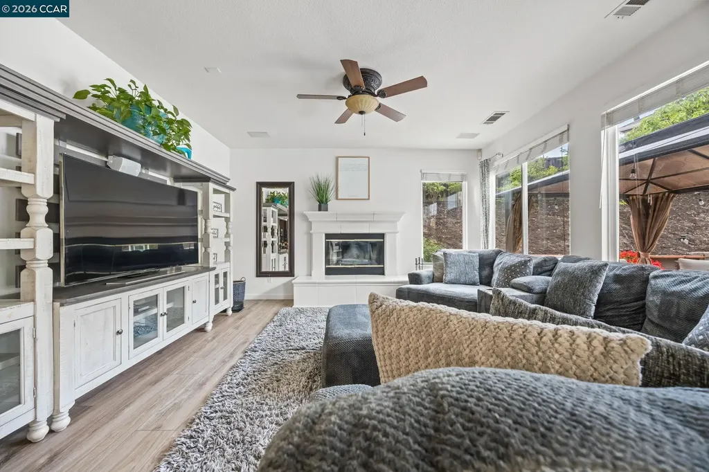 911 Autumn Oak Circle Concord CA 94521