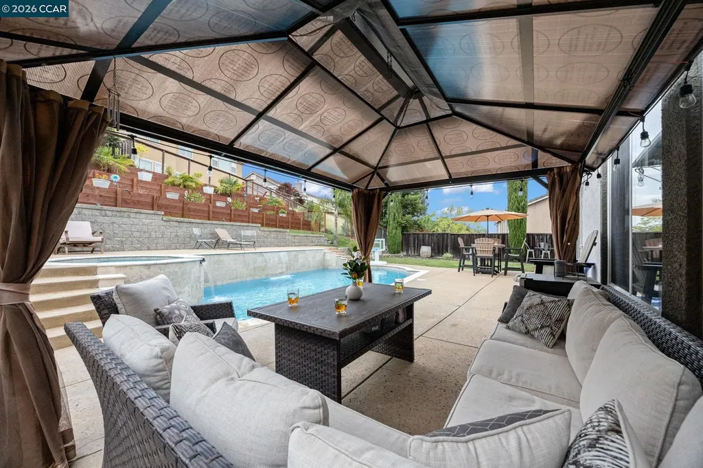 911 Autumn Oak Circle Concord CA 94521