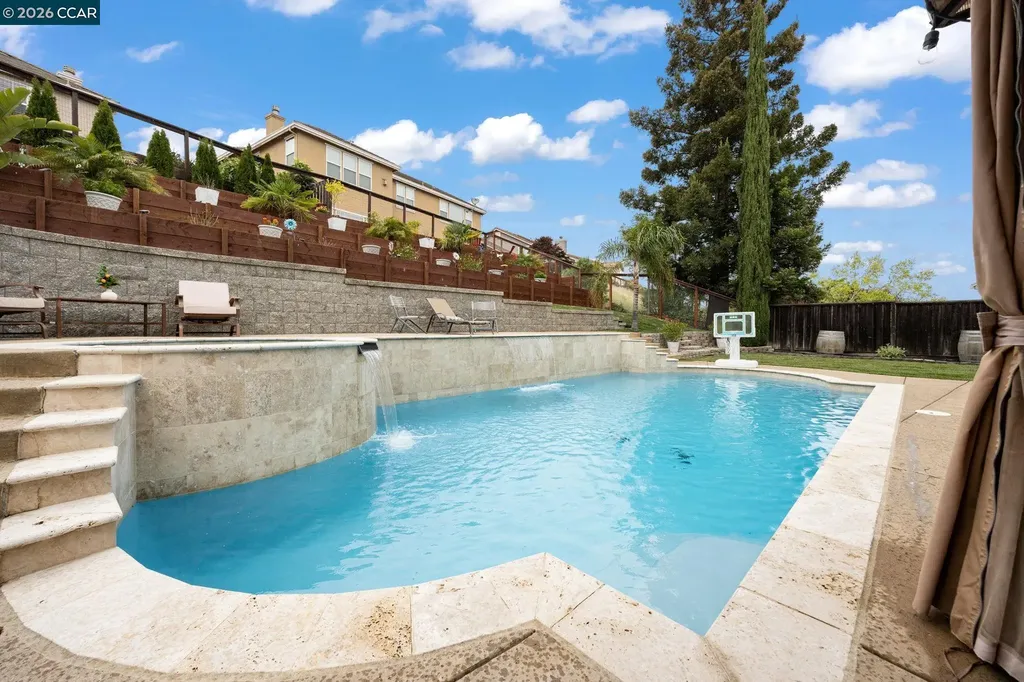 911 Autumn Oak Circle Concord CA 94521