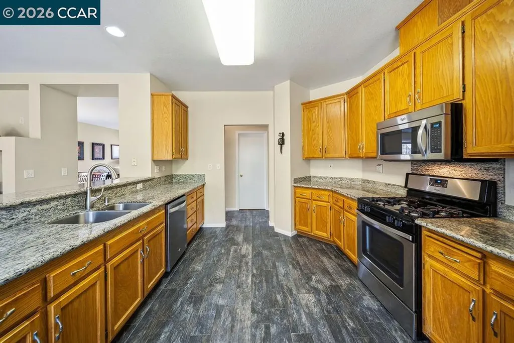 1065 Dawnview Court Pittsburg CA 94565