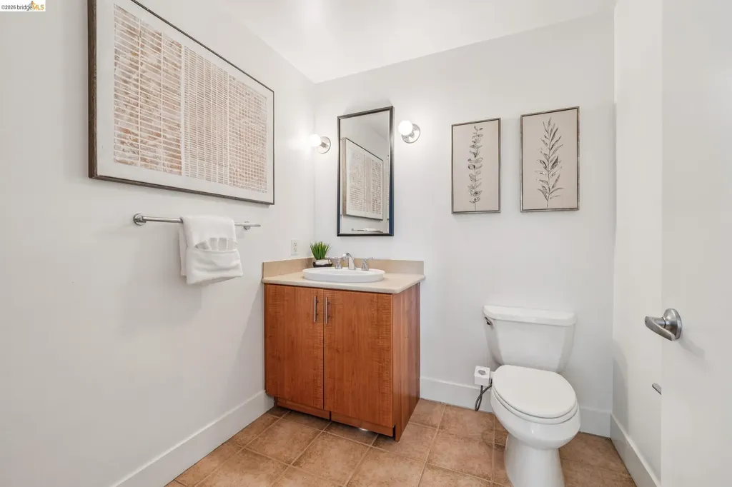 438 Grand Avenue Oakland CA 94612